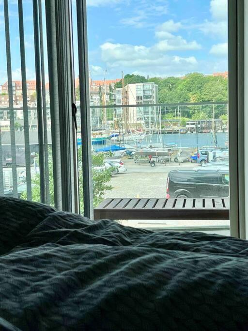 Bo Med Stil Og Udsigt Til Aarhus Lystbadehavn Apartment ภายนอก รูปภาพ