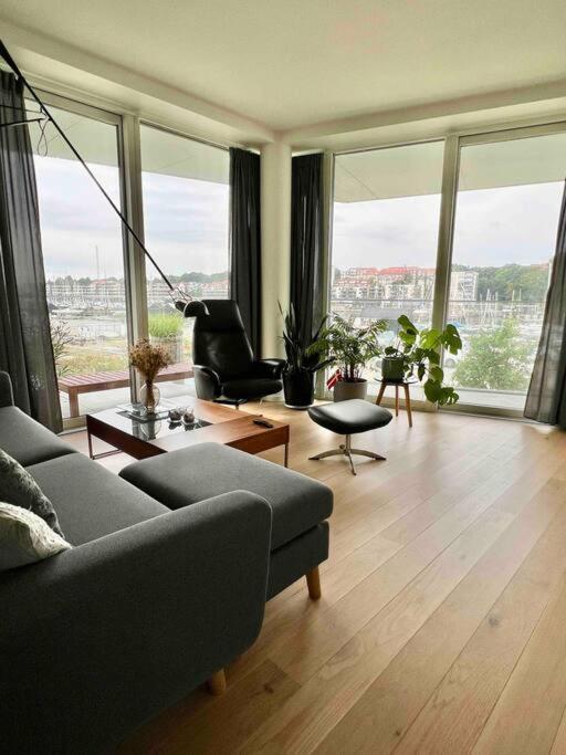 Bo Med Stil Og Udsigt Til Aarhus Lystbadehavn Apartment ภายนอก รูปภาพ