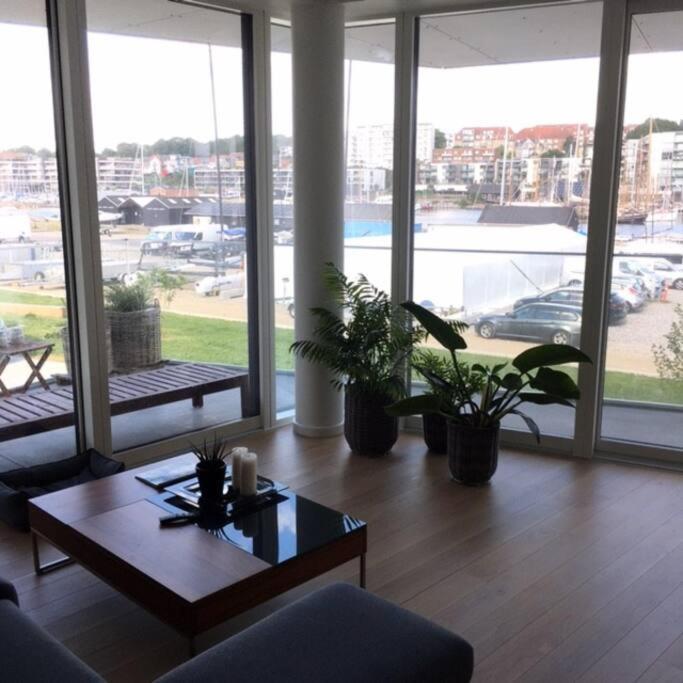 Bo Med Stil Og Udsigt Til Aarhus Lystbadehavn Apartment ภายนอก รูปภาพ